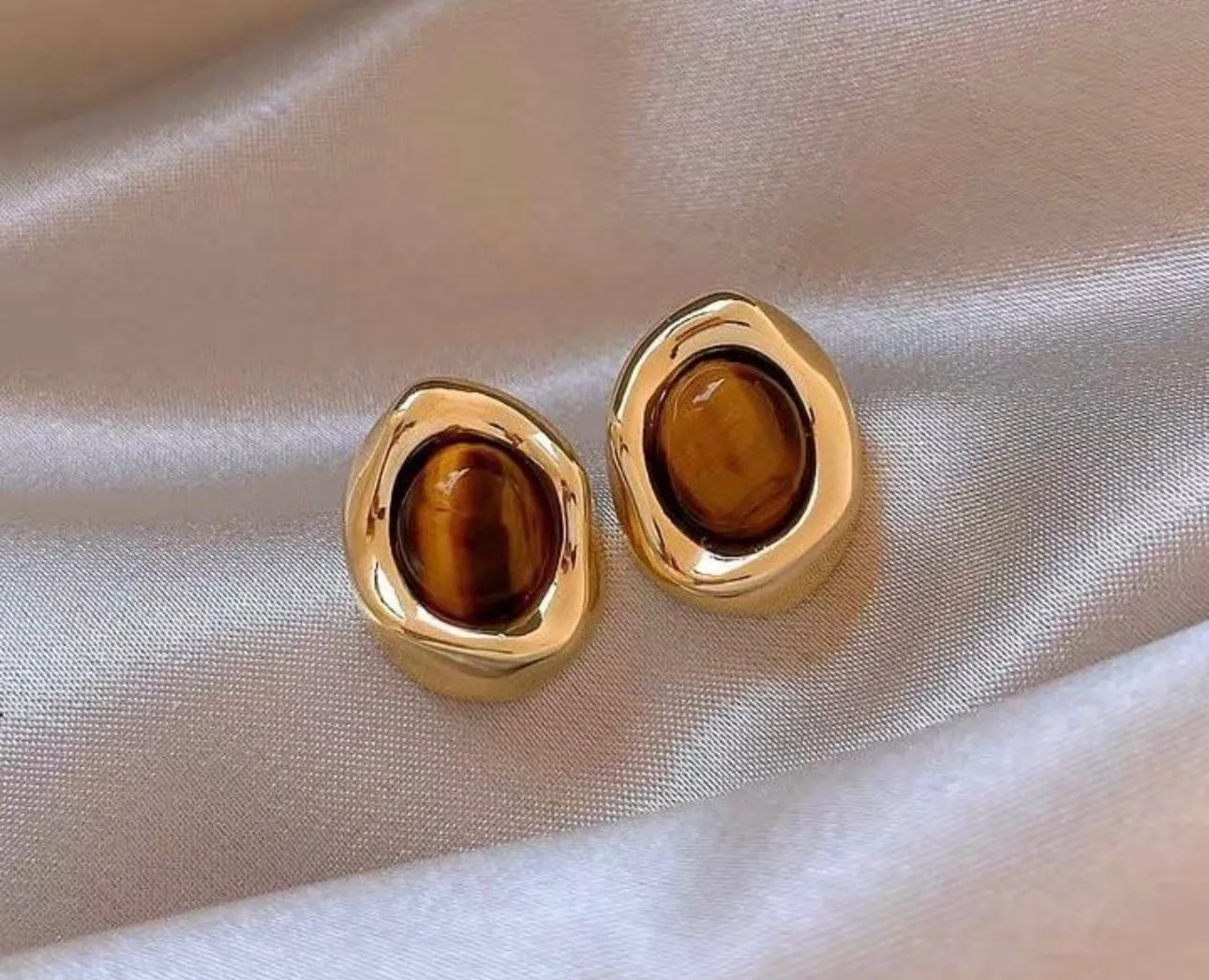 [Koreanear-009] Tiger eye stone earrings