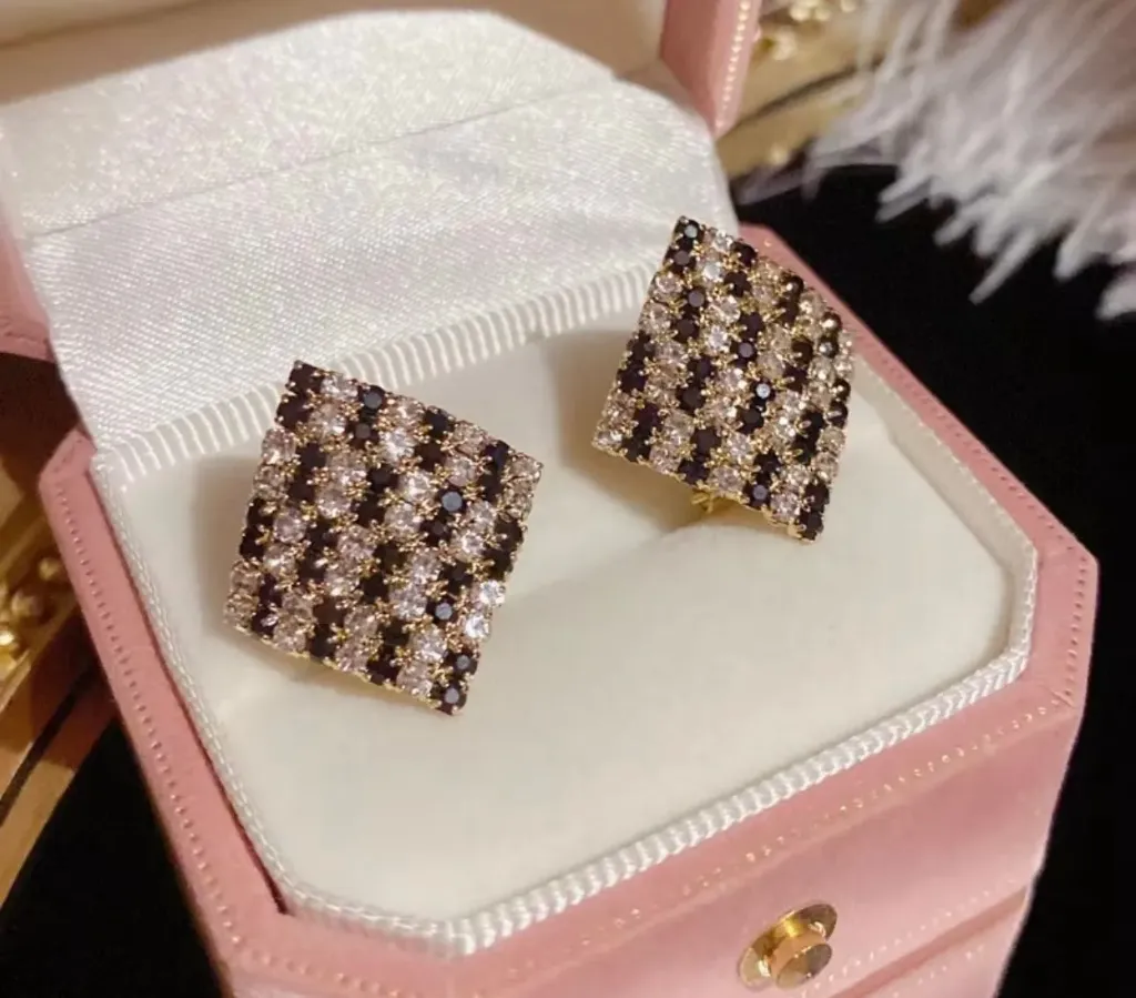 Black and white crystal stud earrings