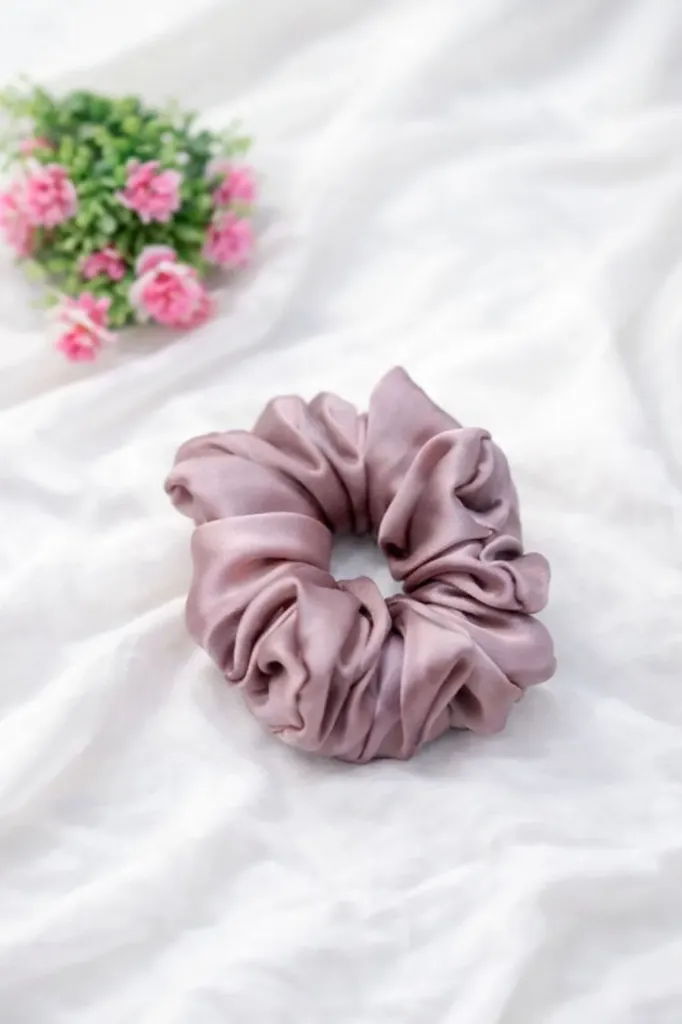 [Satin-002] Mauve satin L size scrunchy