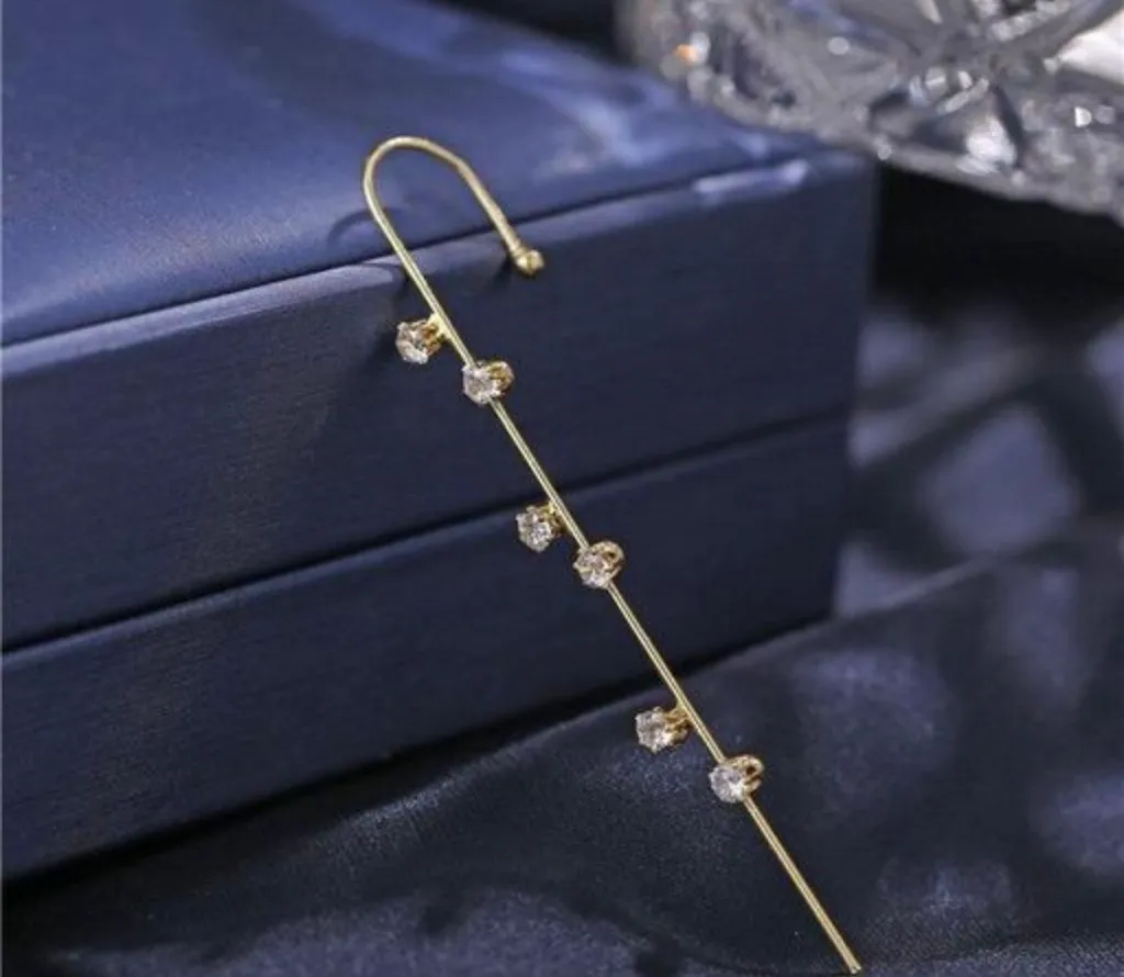 Minimal Crystal Ear Hook