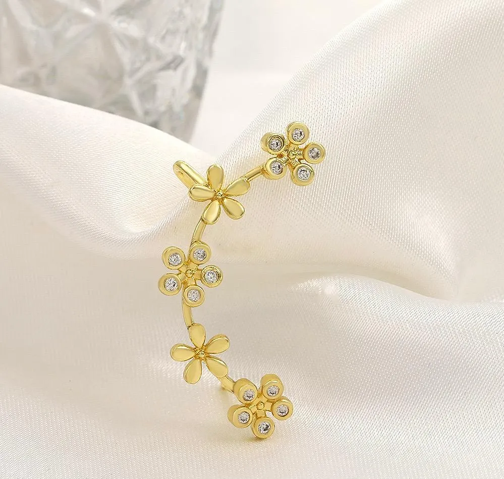 [Earcuff-006] Floral Golden tone earring with clip