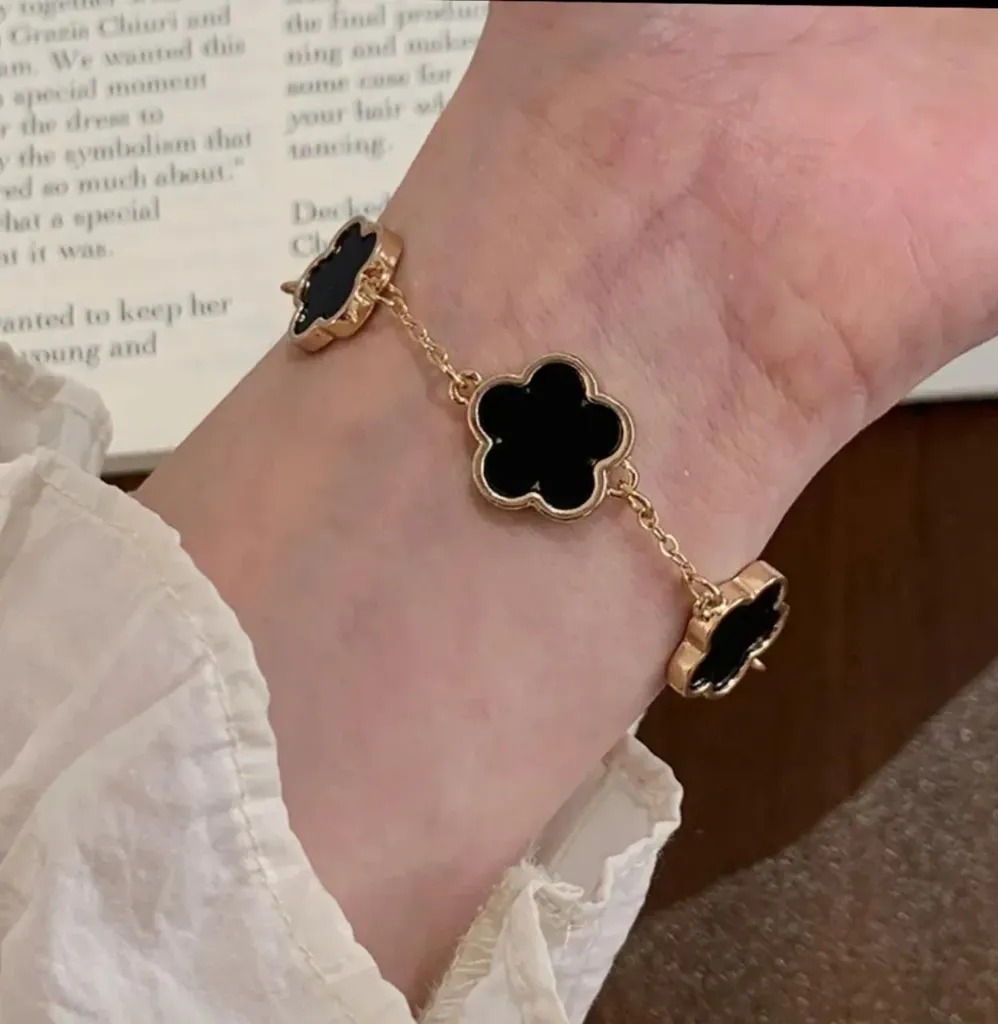 Black clover bracelet