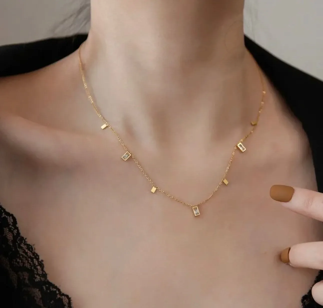 [Anti-007] Square geometric charm necklace